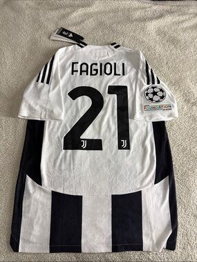 Juventus FC #21 Nicolò Fagioli 2024-25 UCL Home Player Edition Jersey